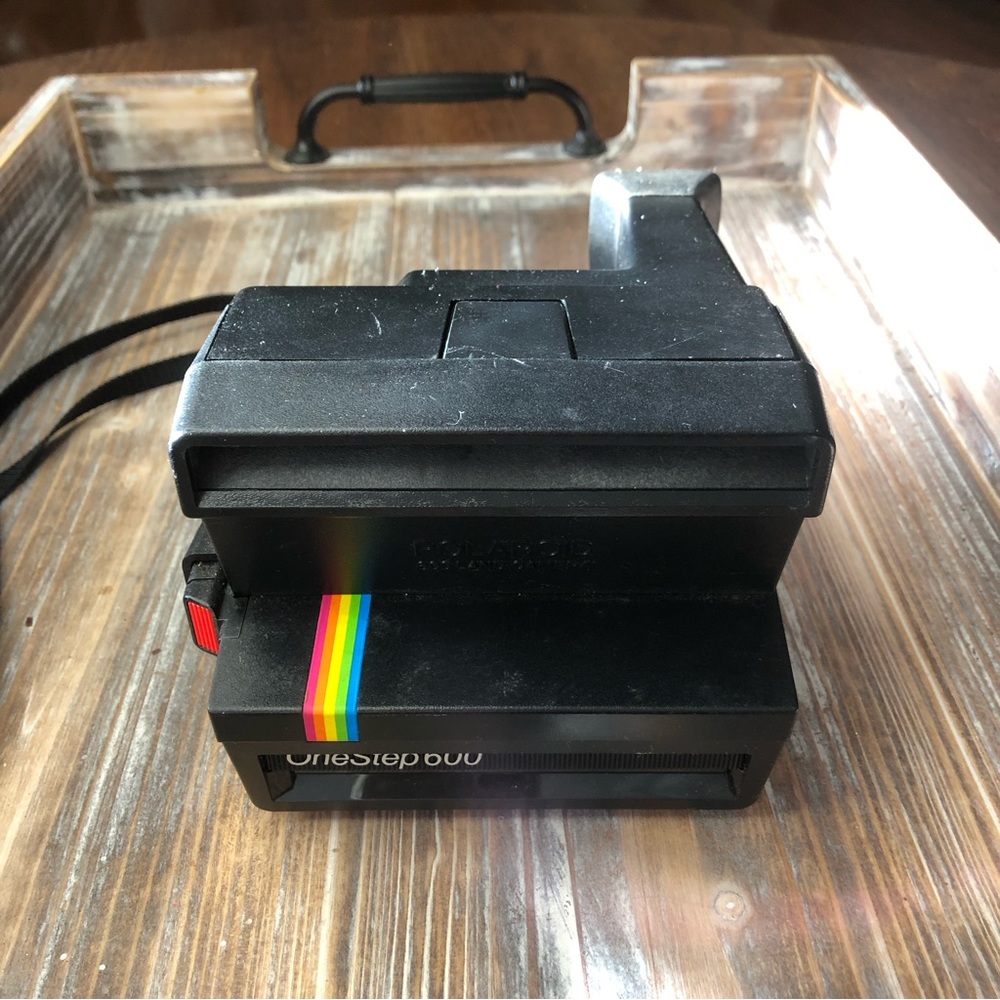Vintage Polaroid OneStep 600 I don’t know if it works no battery